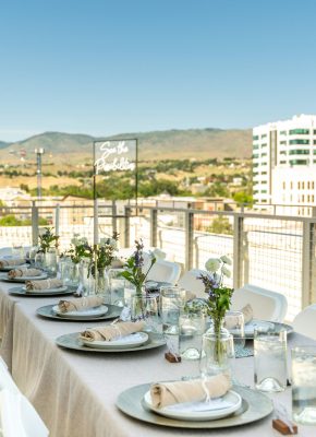 Dinner set up corporate